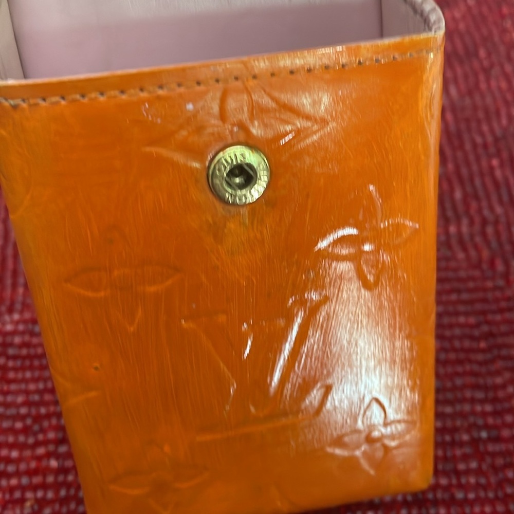 Louis Vuitton Brown and Gold Monogram cigarette case
Authentic. P… - Picture 11 of 14